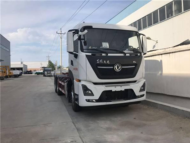 東風(fēng)天龍后雙橋國(guó)六車(chē)廂可卸式垃圾車(chē)