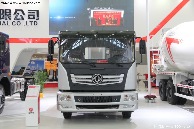 東風(fēng)190馬力 4X2 平板運輸車