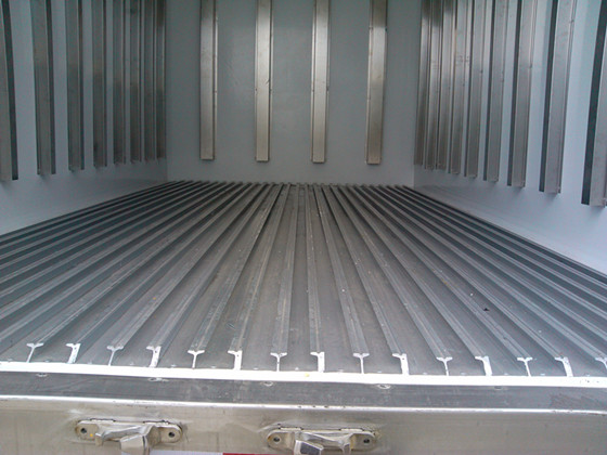 國(guó)四<a href=http://www.sld918.com/lcc/ target=_blank class=infotextkey>冷藏車(chē)</a>