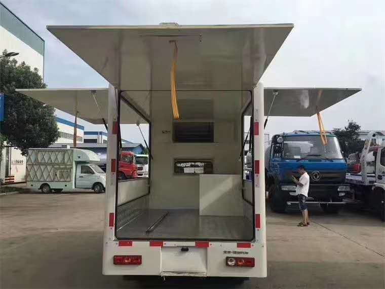 國(guó)六福田祥菱V1移動(dòng)售貨車(chē)圖片3