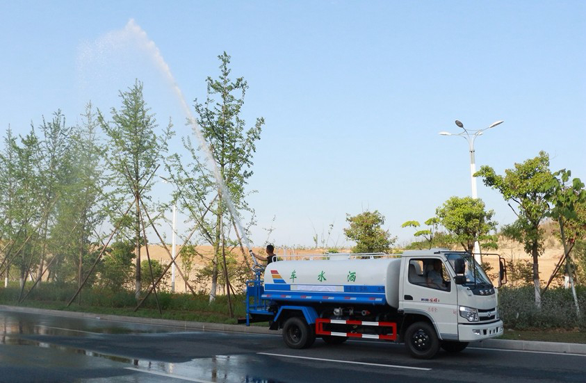特惠5.9萬(wàn)5噸時(shí)風(fēng)灑水車(chē)