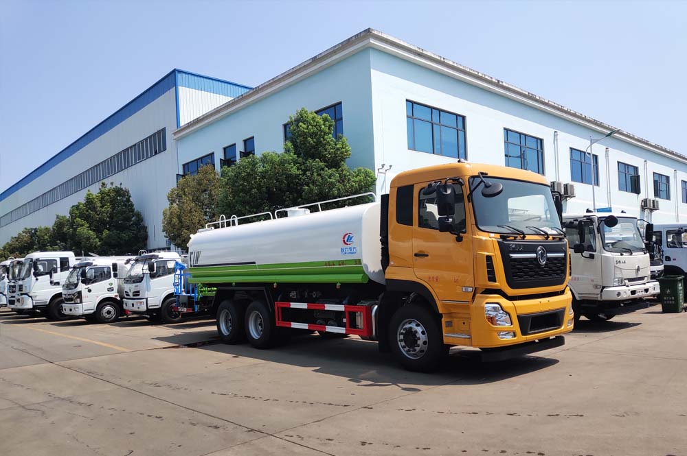 東風(fēng)天龍后雙橋國(guó)六灑水車圖片3